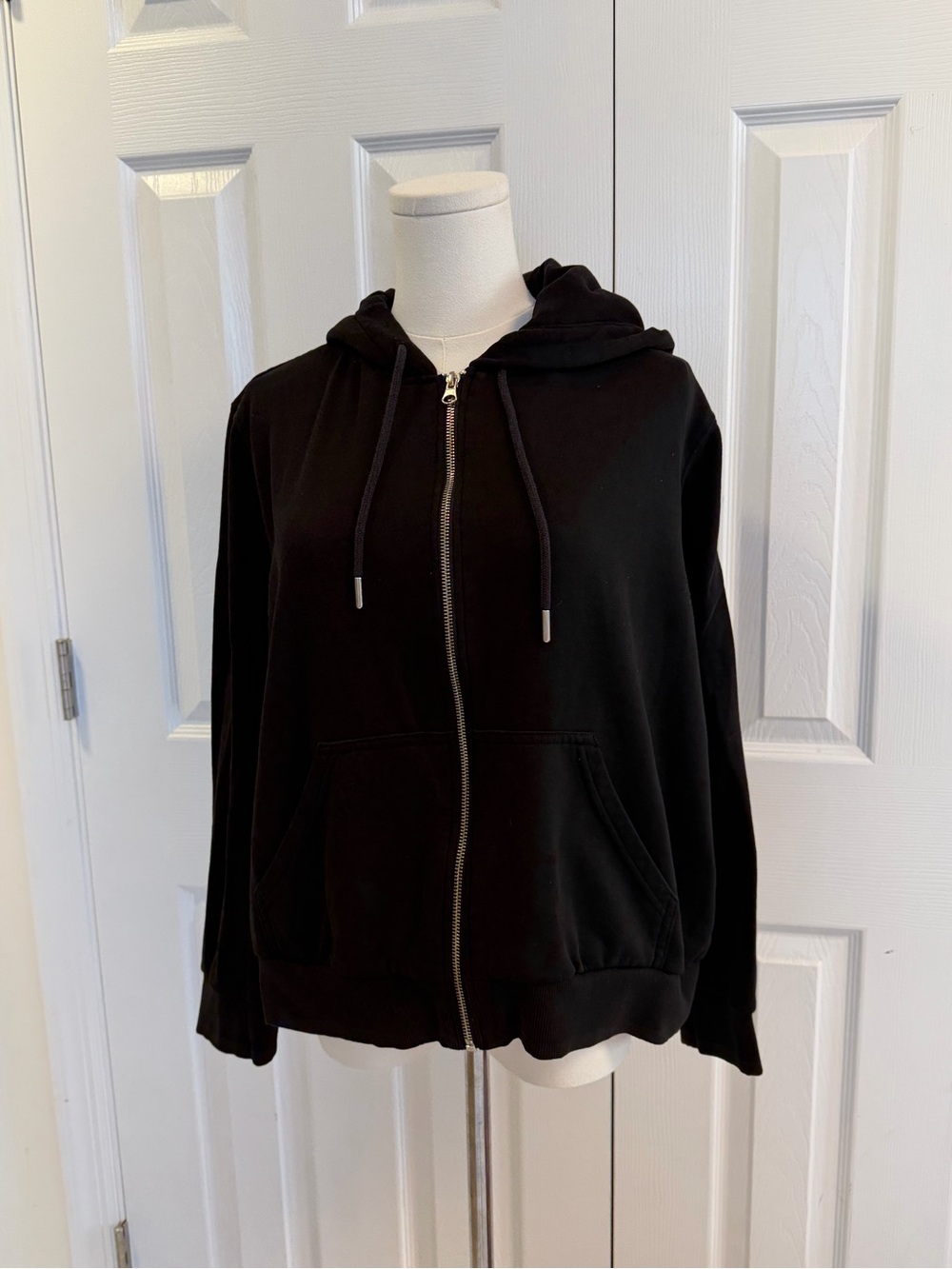 H&M Basics Black Zip-Up Hoodie – Women’s Size L
